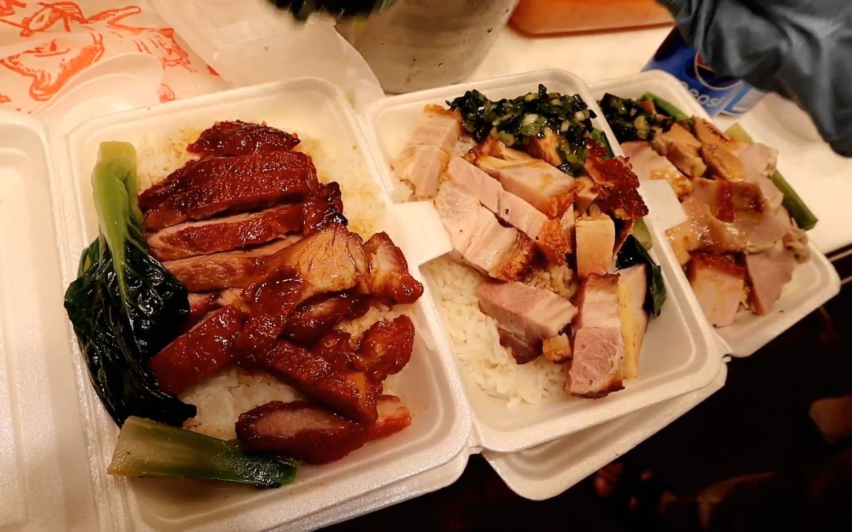 吃盒饭，我只服香港人，28的双拼碟头饭，有肉有饭有菜，配置豪华