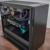 喜闻乐见的黑又硬PC小黄片~价值￥2W3人仔FD Define R6机箱搭载7900X+1080 TI 全黑游戏PC 延时装机 - 华擎X299 EX4主板