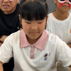 别玩了，发眼睛喽！可是三宝没有抢到