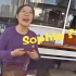 实拍！女老师骑车违法狂飙英文，交警怒怼：这里是中国，请说中文