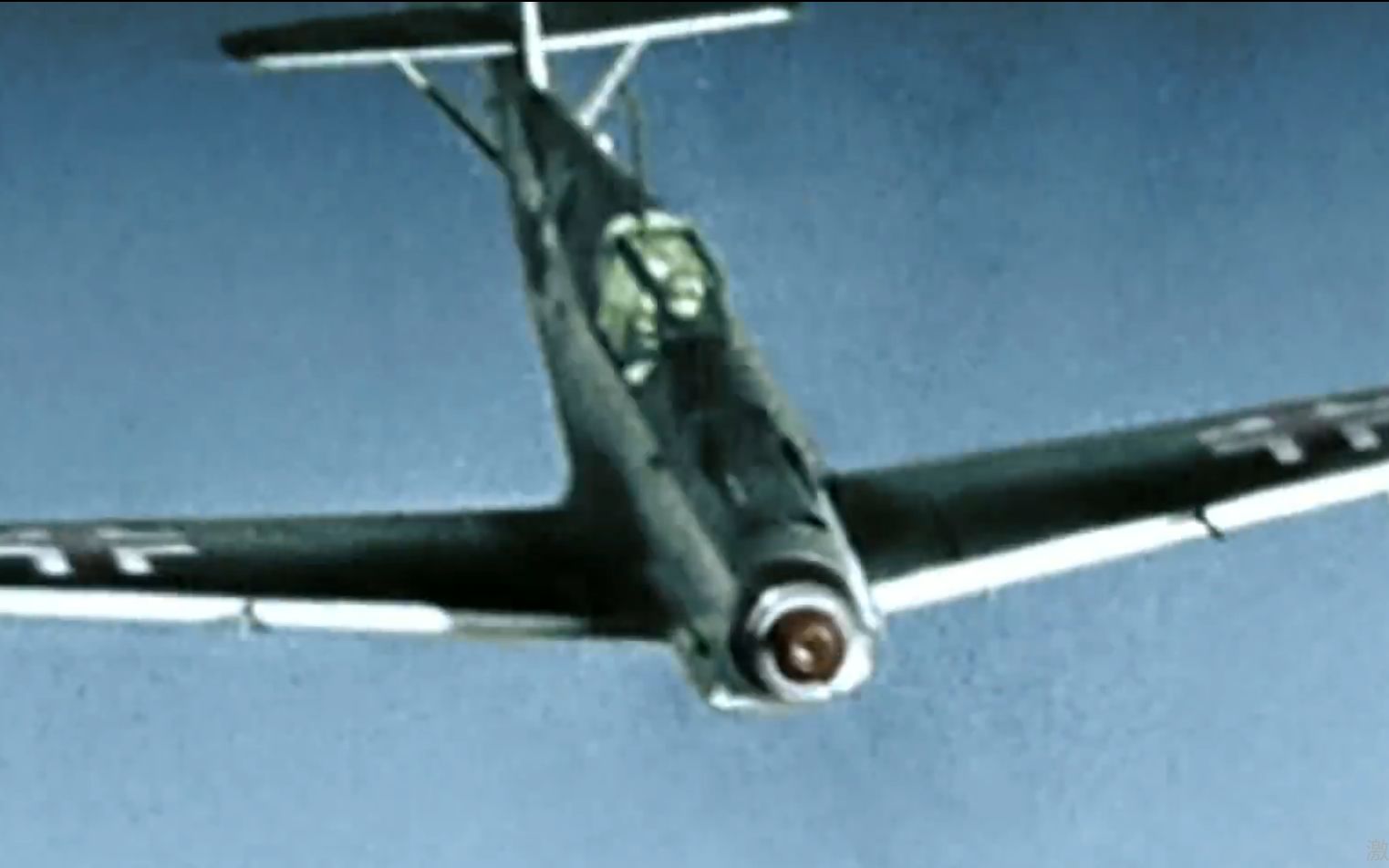 【二战历史影像】𝐥𝐮𝐟𝐭𝐰𝐚𝐟𝐟𝐞拦截美国轰炸机群