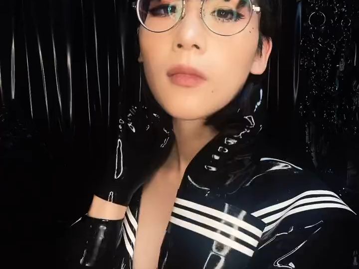 Kitami Eri's gel coat jk