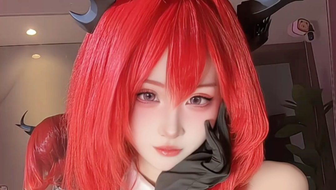 看什么？电线拉完没？