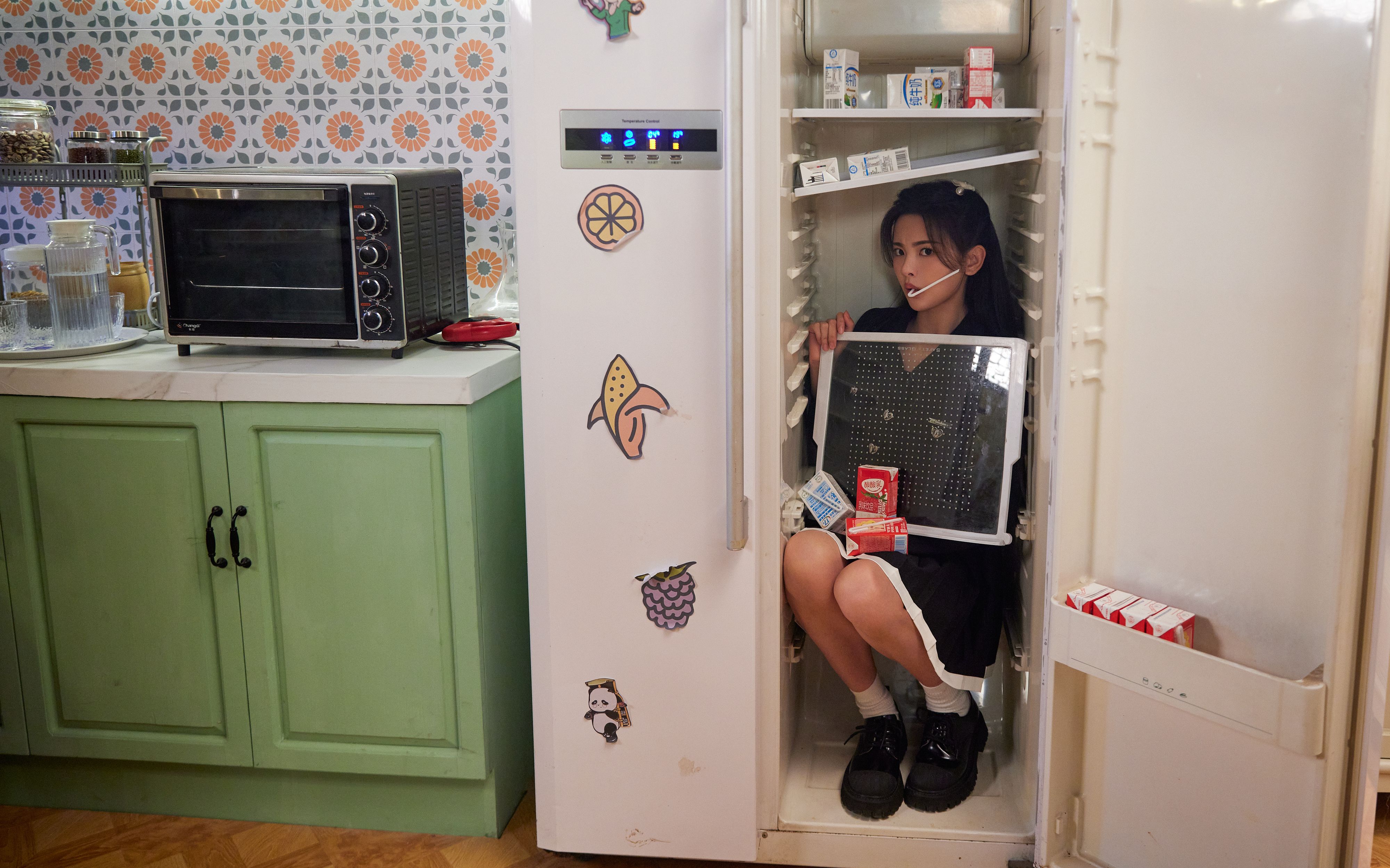 【家有姐妹|片段】把杨超越塞进冰箱，需要几步？