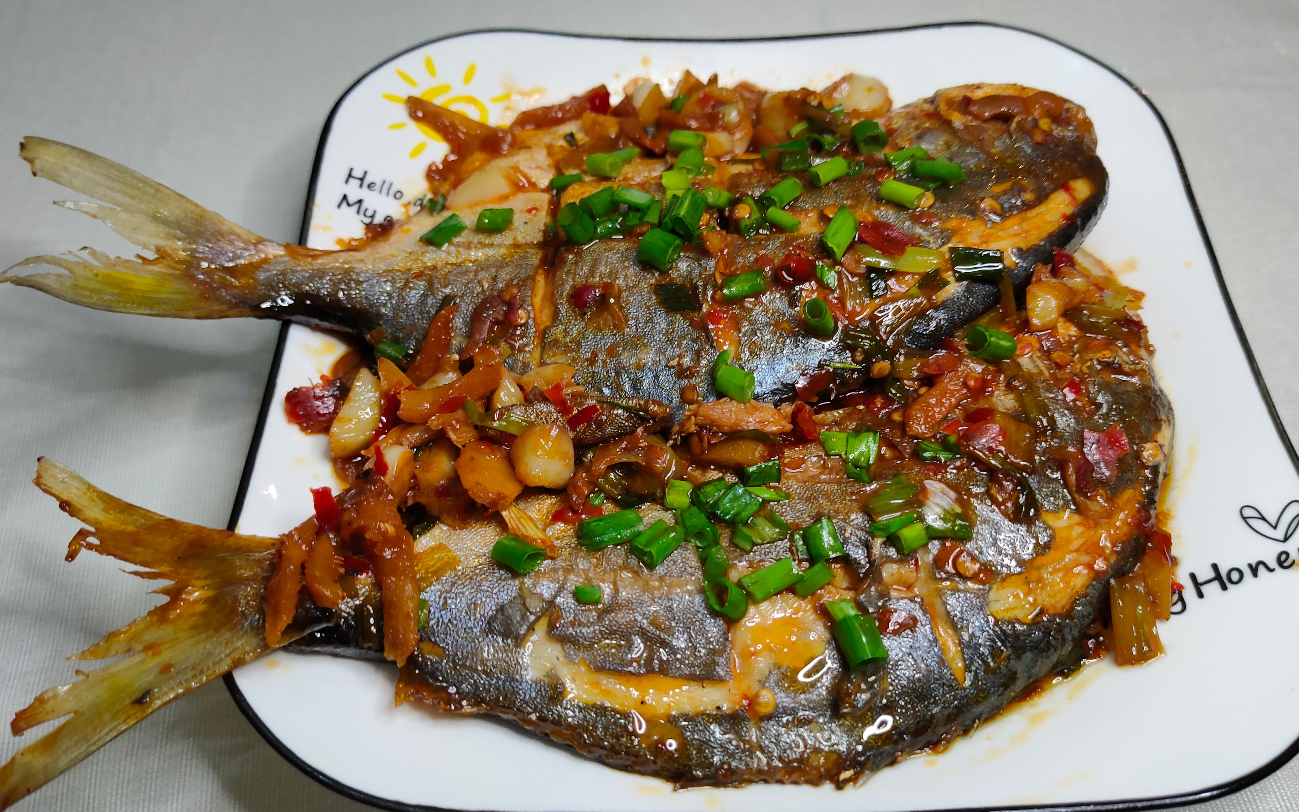 红烧鲳鱼 | 简单易学的红烧鱼做法，外酥里嫩，特别入味！记得好好吃饭！_哔哩哔哩_bilibili