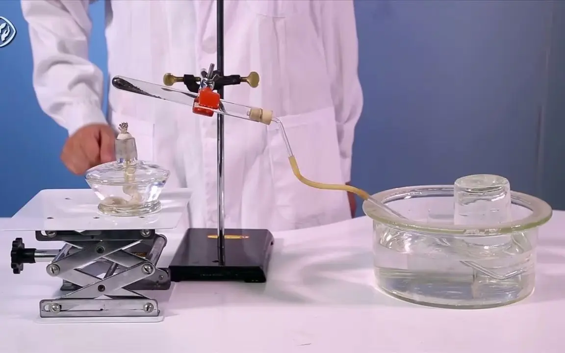 人教版初中化学最新实验合集2.3《加热氯酸钾制取氧气》