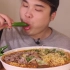 [韩国吃播]大胃王donkey 弟弟 新菜单：包饭酱味的拉面 真实声音