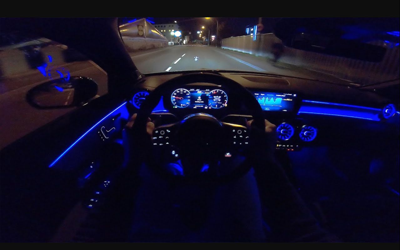 第一视角 2019 奥迪A7 Sportback - 夜间驾驶 - 环境氛围灯 by AutoTopNL_哔哩哔哩_bilibili