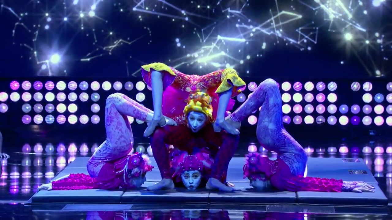little big shots - 神奇的小柔体杂技演员 crazy little contortion