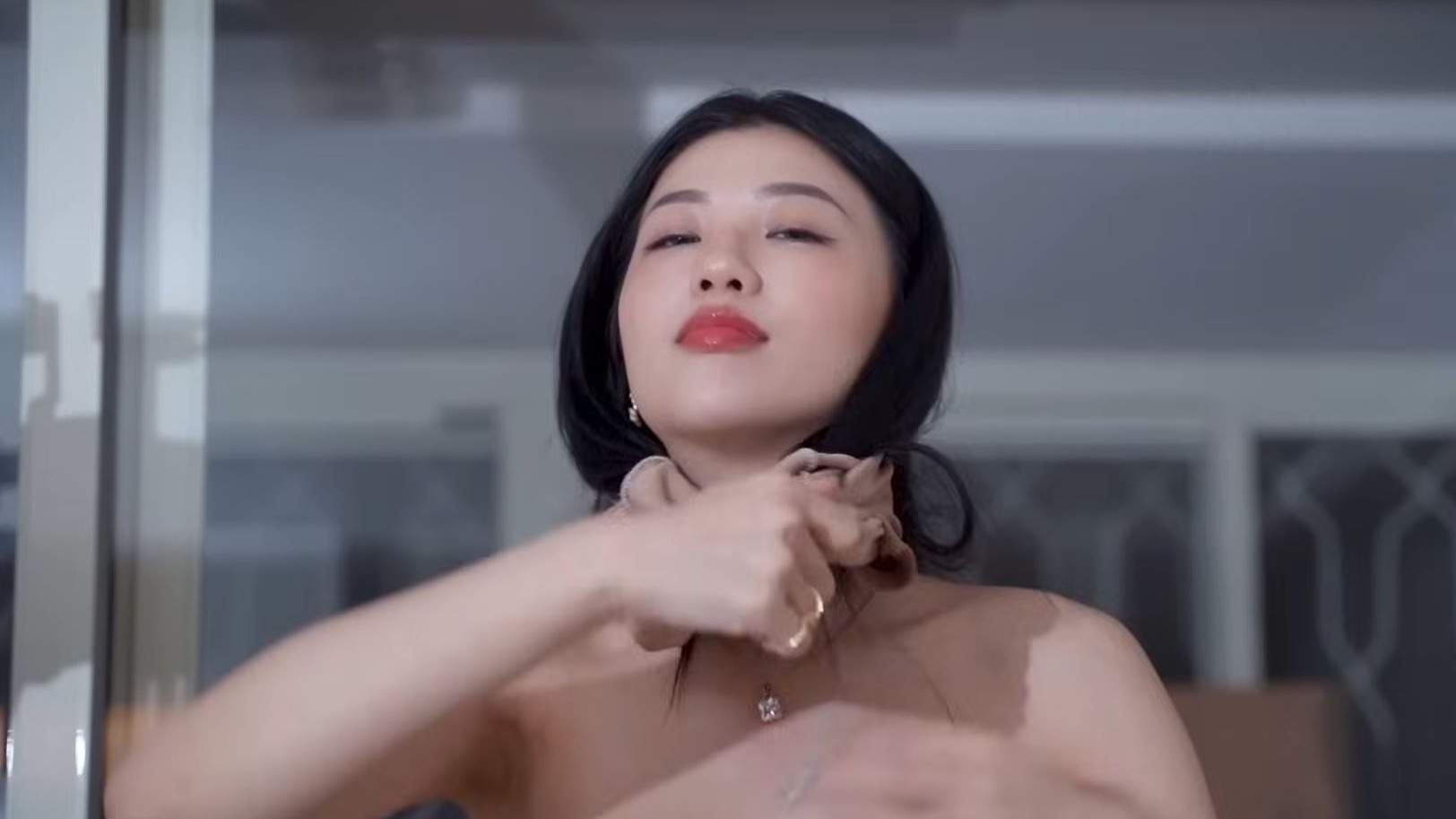 台妹開箱特殊衣服：窗簾衣🔥