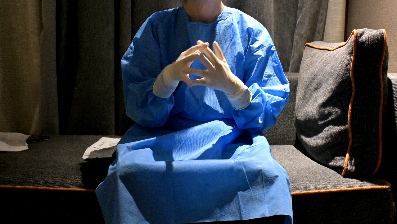 扮演手术医生耳部助眠