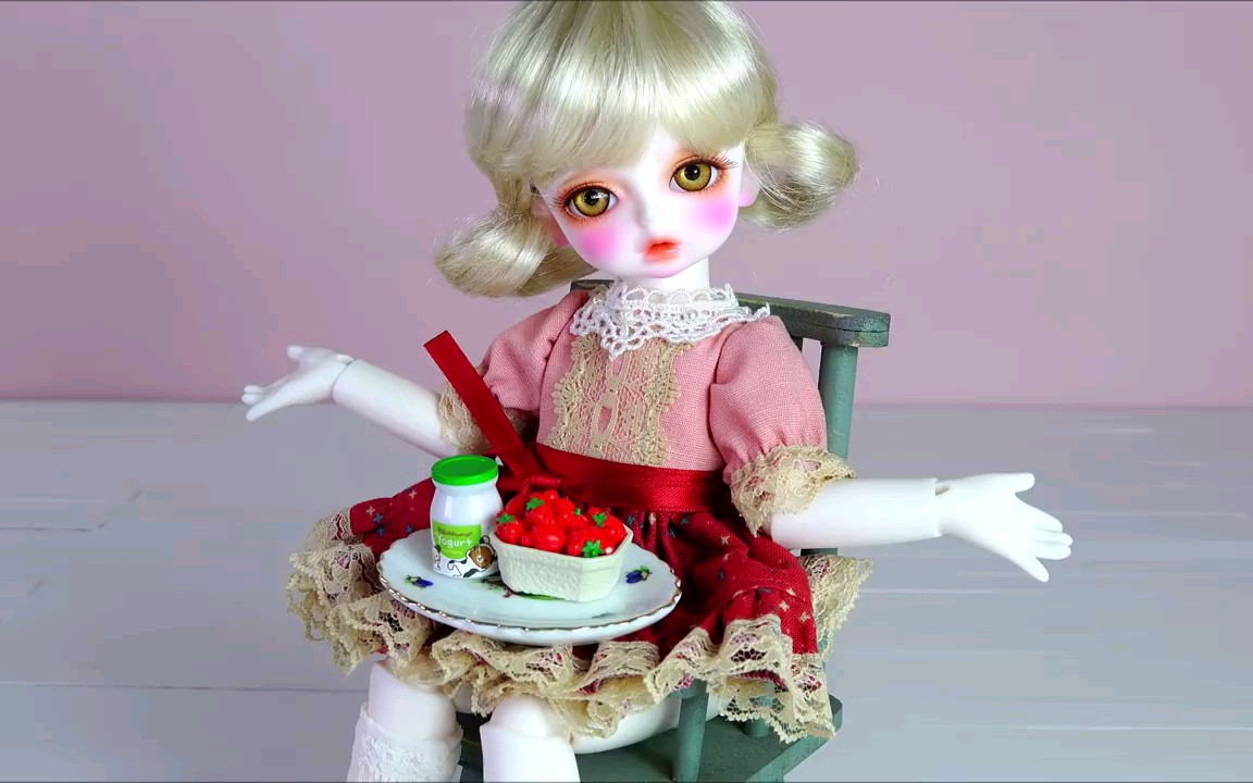 ball jointed doll chicabi