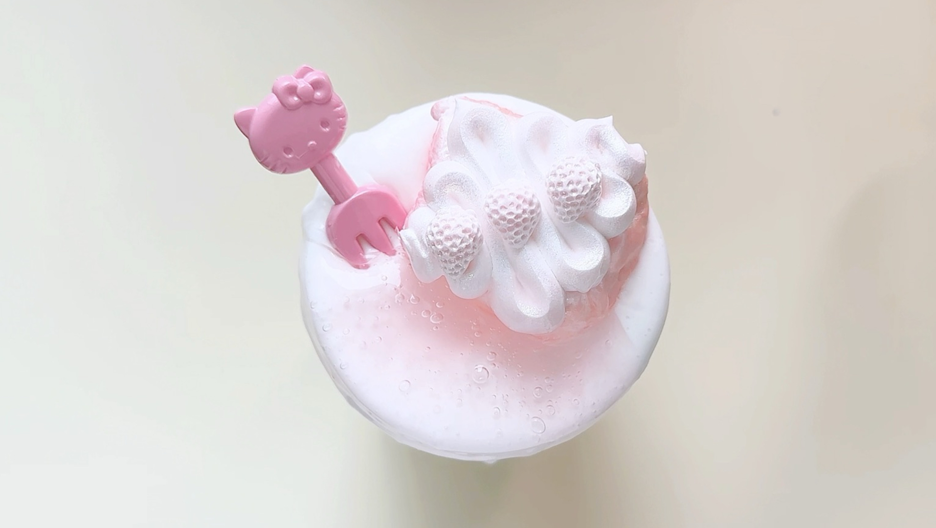 宝宝你是一块草莓小蛋糕～