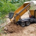 玩具拖头泥头车日常运输卸货视频，挖土机和大卡车野外工作表演