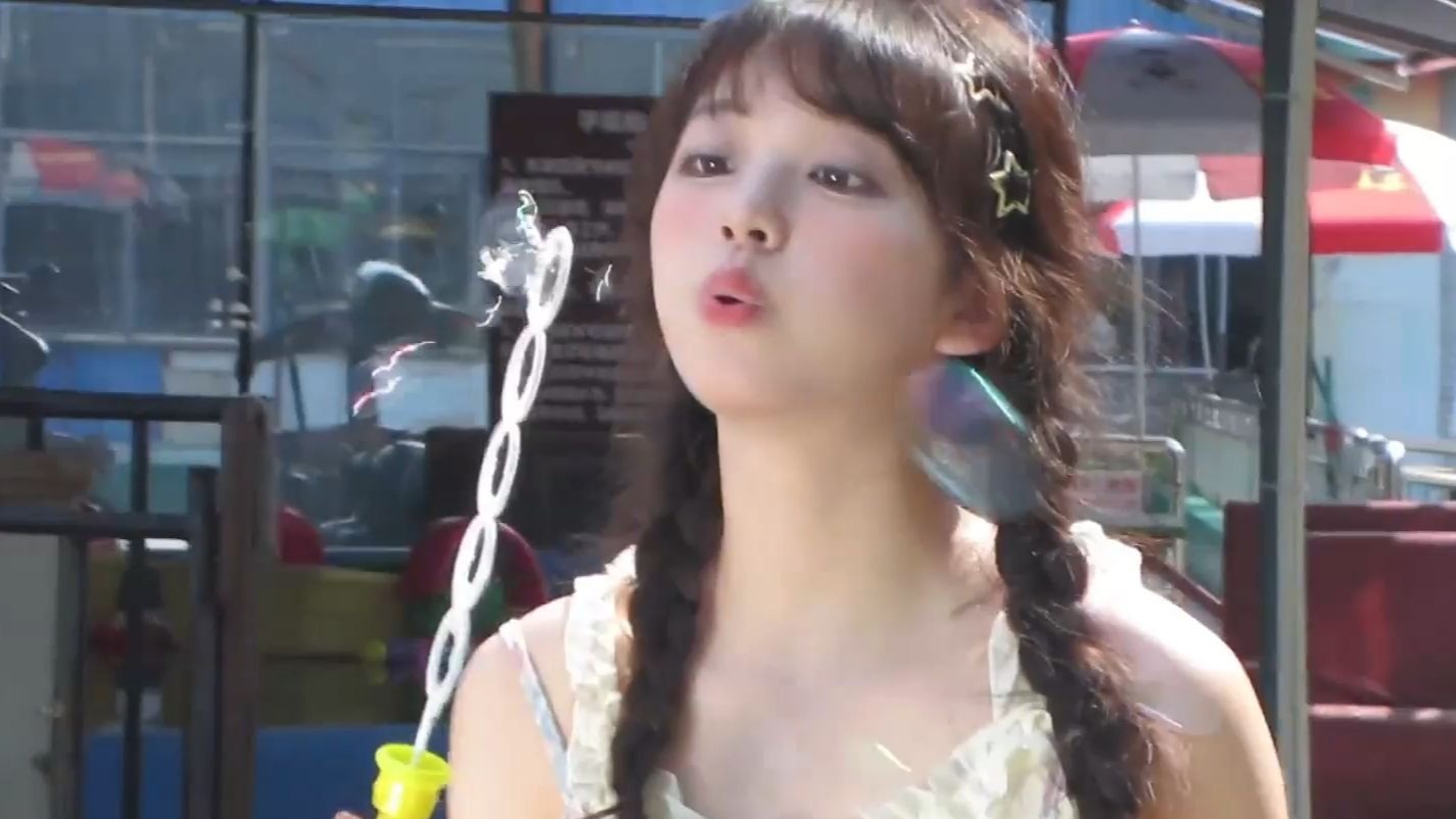 热恋冰淇淋 - yihuik苡慧[2021-7-29]【青春版】| 世间的美之于你 全都沦为伏笔