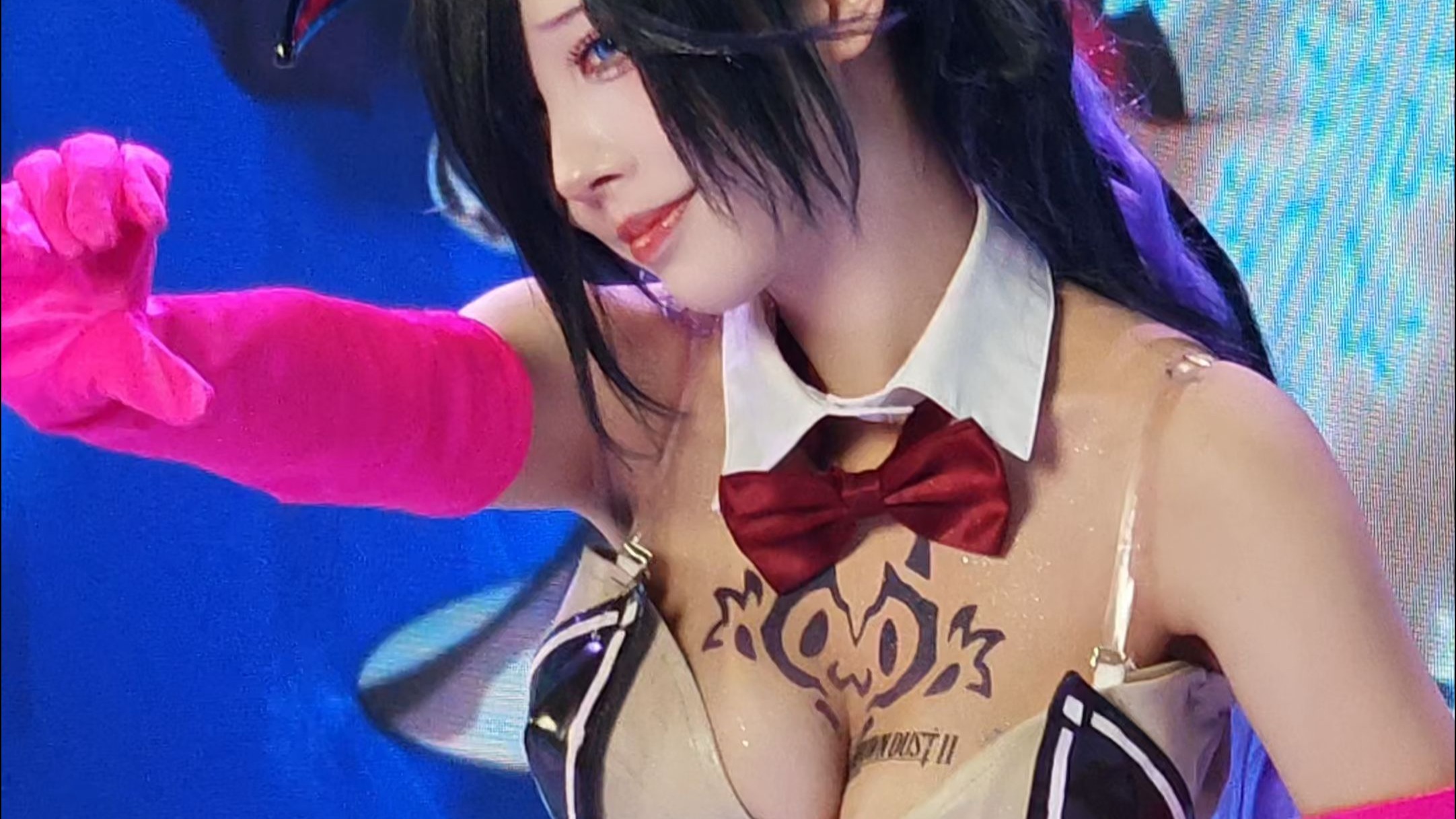 棕色尘埃2展台 KK好饿