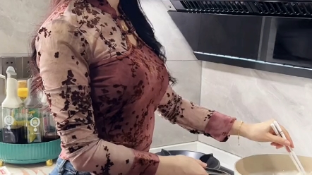 Can I cook you some noodles?