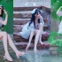 如水般柔软灵动的江南姑娘～在水乡跳一曲《小城夏天》！