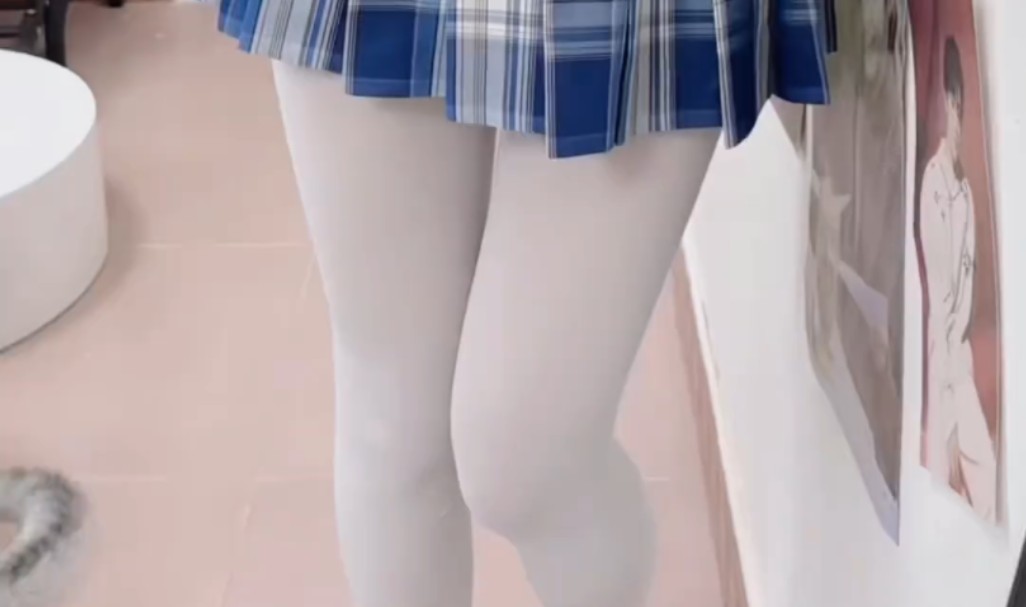 Can always love jk white socks