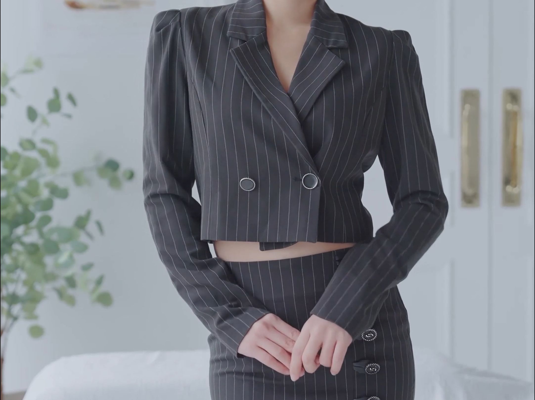 Seoyoon's black striped dress.