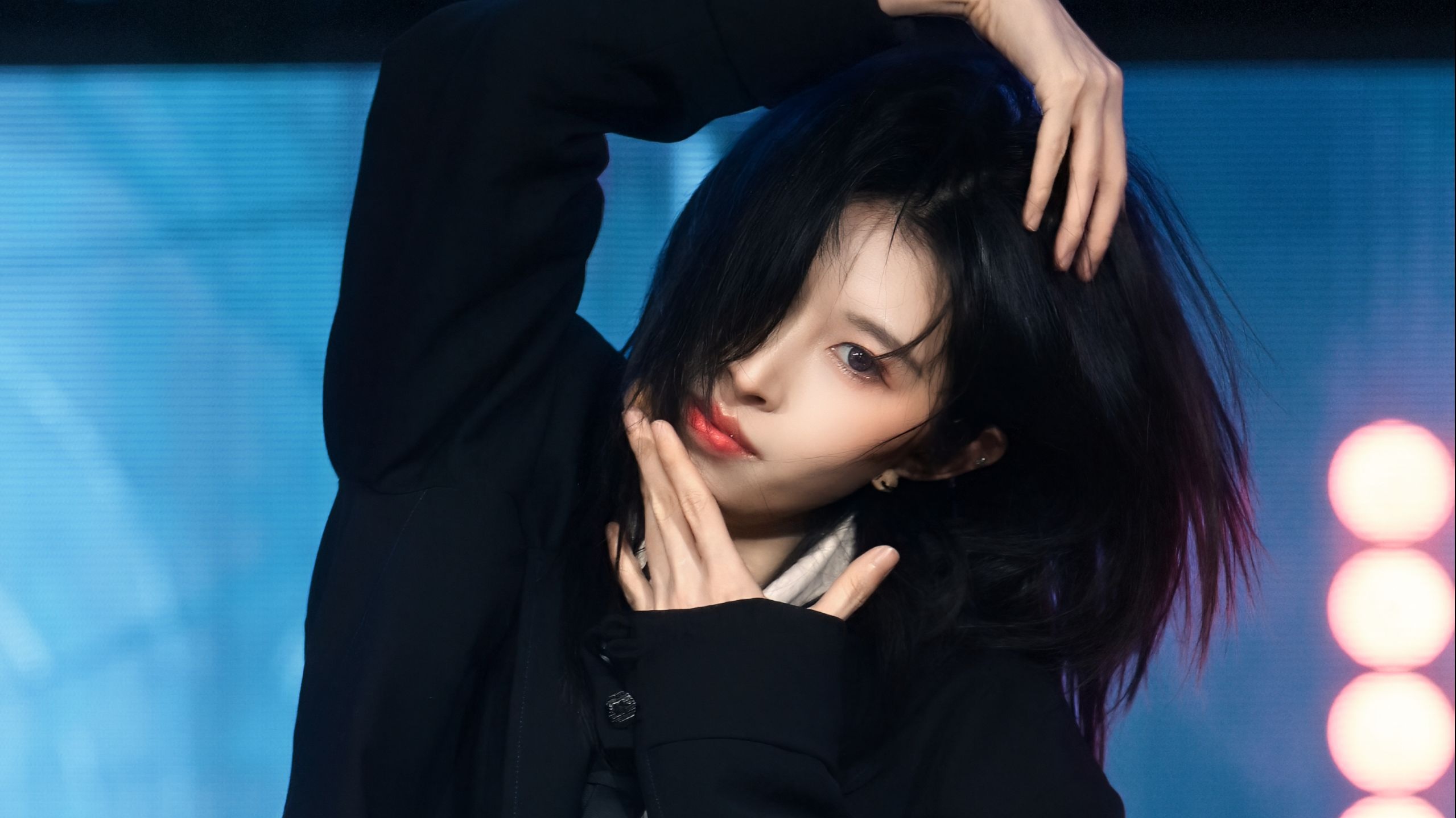 Wen Ruoqi 250706 "Paradox Body" "Hertz Resonance" Focus [4k60p]