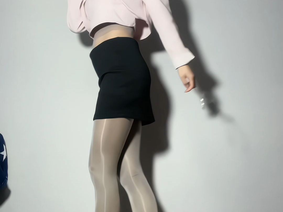 [CHEUKY SILENCE] The video has been packaged, welcome to watch it!