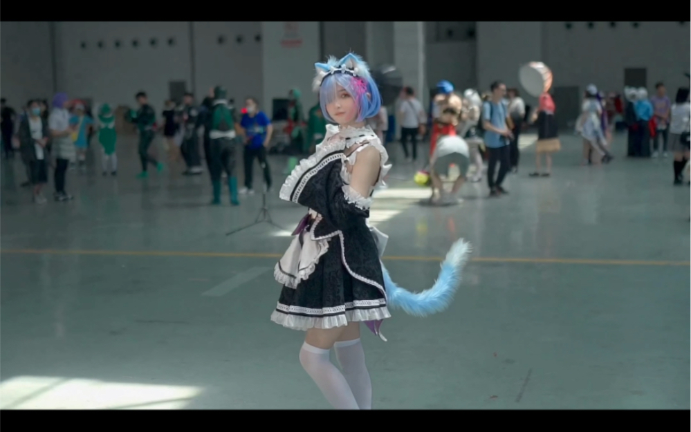 Comic-Con floor photo Cat Ear Rem! yyyds