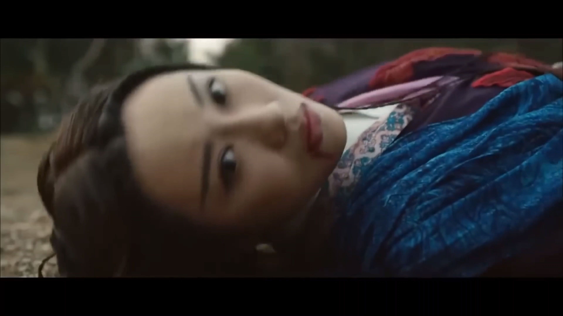 反派女侠武艺高超，但不慎中了幻香出现幻觉，没有防备情况下被赐福。（正派用这种手段搞得跟反派似的= =）