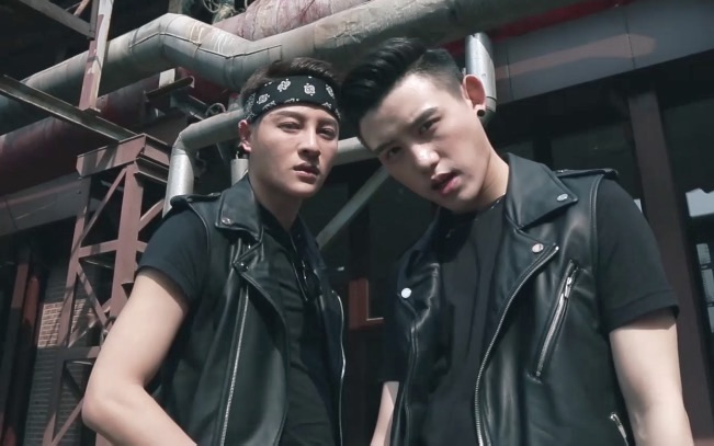 【无节操学院】重译乌克兰妖男团kazaky《love,性感神舞帅炸天!