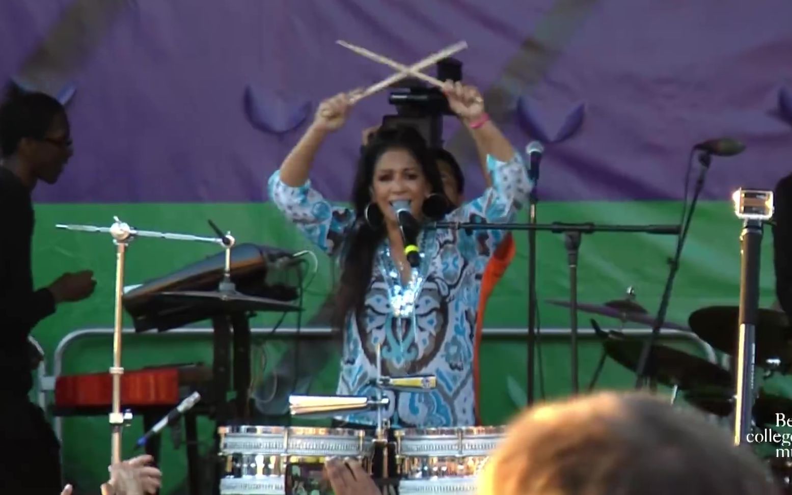 拉美最强的打击乐双美Sheila E. & Terri Lyne Carrington哔哩哔哩bilibili