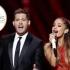 【高清】A妹Ariana Grande与 Michael Bublé 演唱《 Santa Claus Is Coming