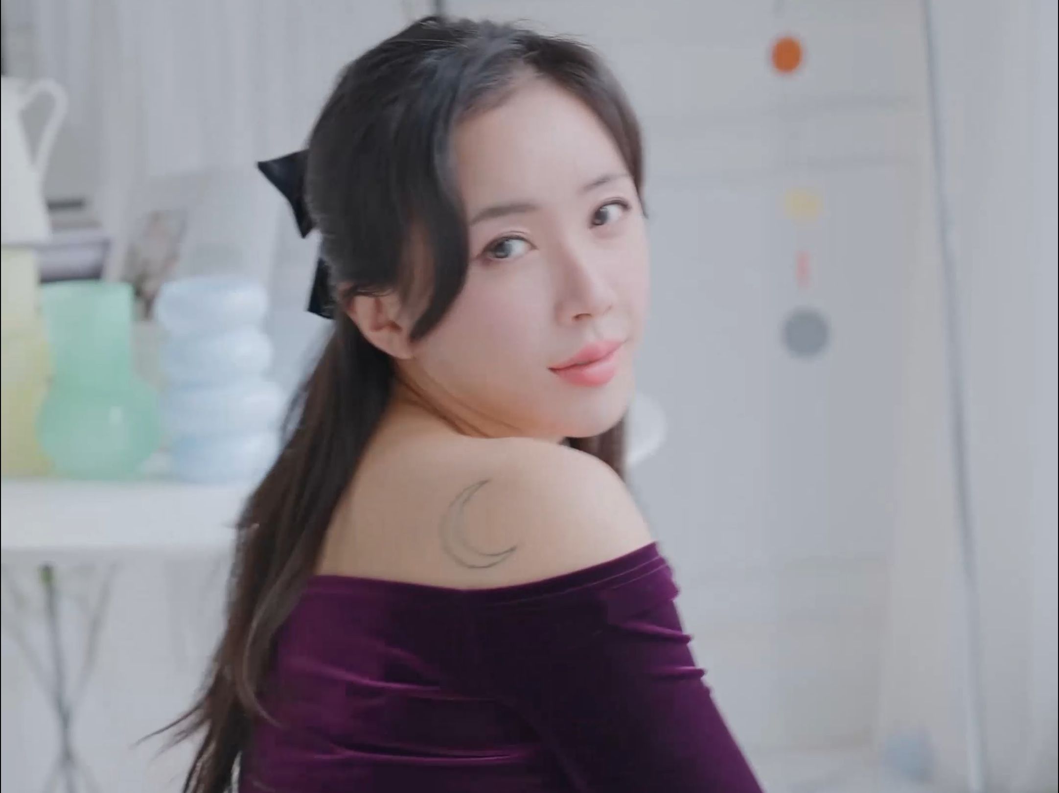 Miss ChoiApple's Velvet Top Leather Boots Outfit