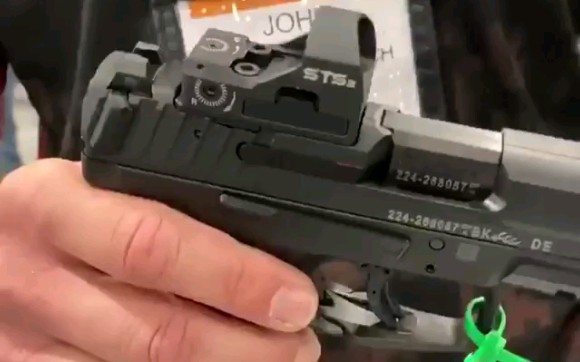 h k 黑坑家的柜哥john介绍全新一代vp9手枪 哔哩哔哩 つロ干杯 bilibili