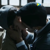[我  喜欢你] 亲了就跑  顾胜男被路晋强吻好委屈的小表情太可爱了 路晋慌张逃跑差点摔跤  总算是亲上了哈哈