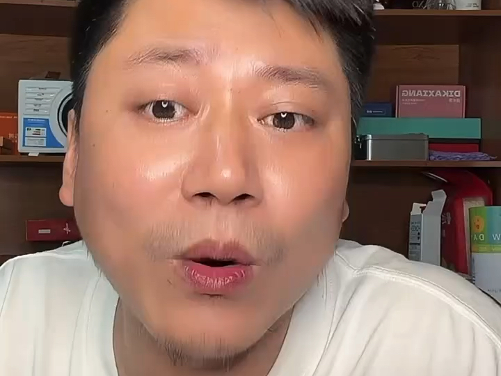 十三哥分享 柬埔寨 缅北地区的园区 谈判放3000人，后面没有放人 只能开战了，园区都是大ak 缅北的部队又要出动了 龙国见太奶的4个 死无见尸 直接埋了