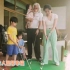 70岁张纪中老态明显，与娇妻儿女打高尔夫，有钱就是好啊！