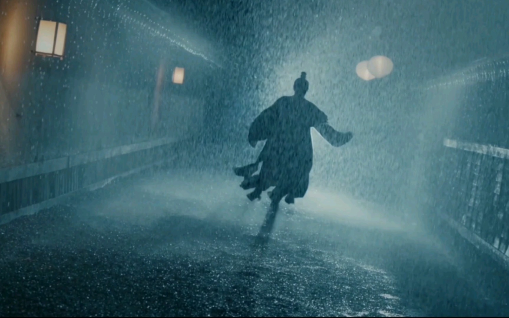 【古风空镜】雨中崩溃、发泄情绪