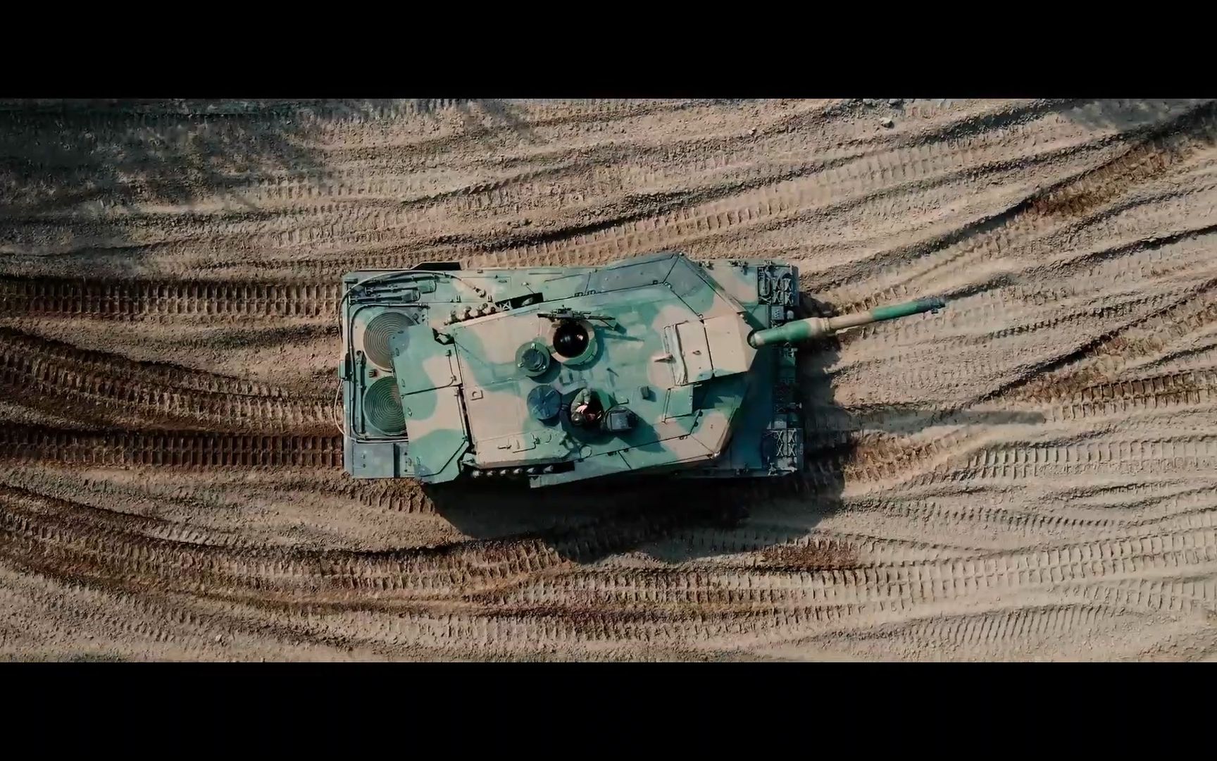 【坦克战车】- 波兰的改进版豹2：Leopard2 PL 主战坦克