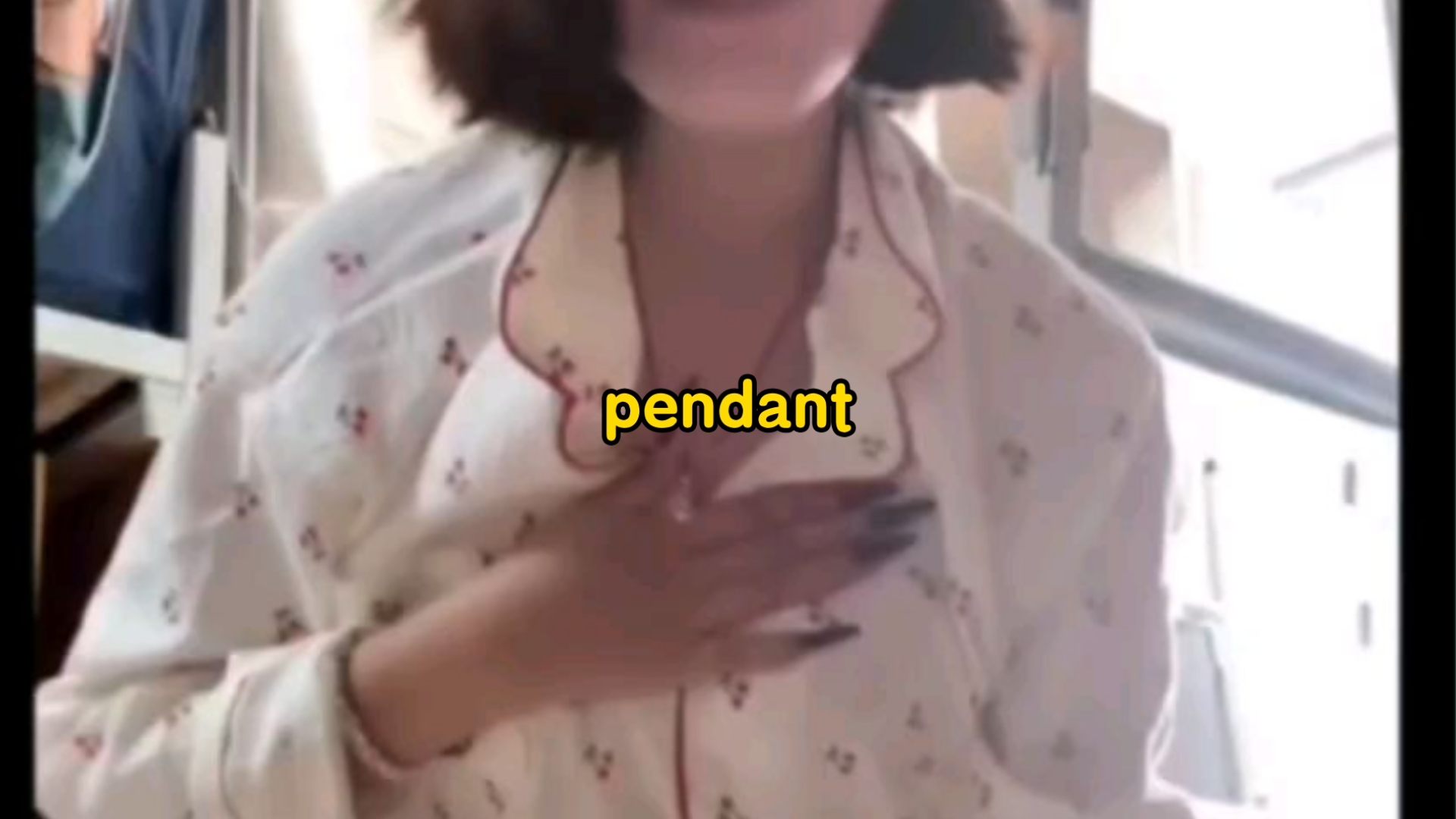 好大的黄金吊坠