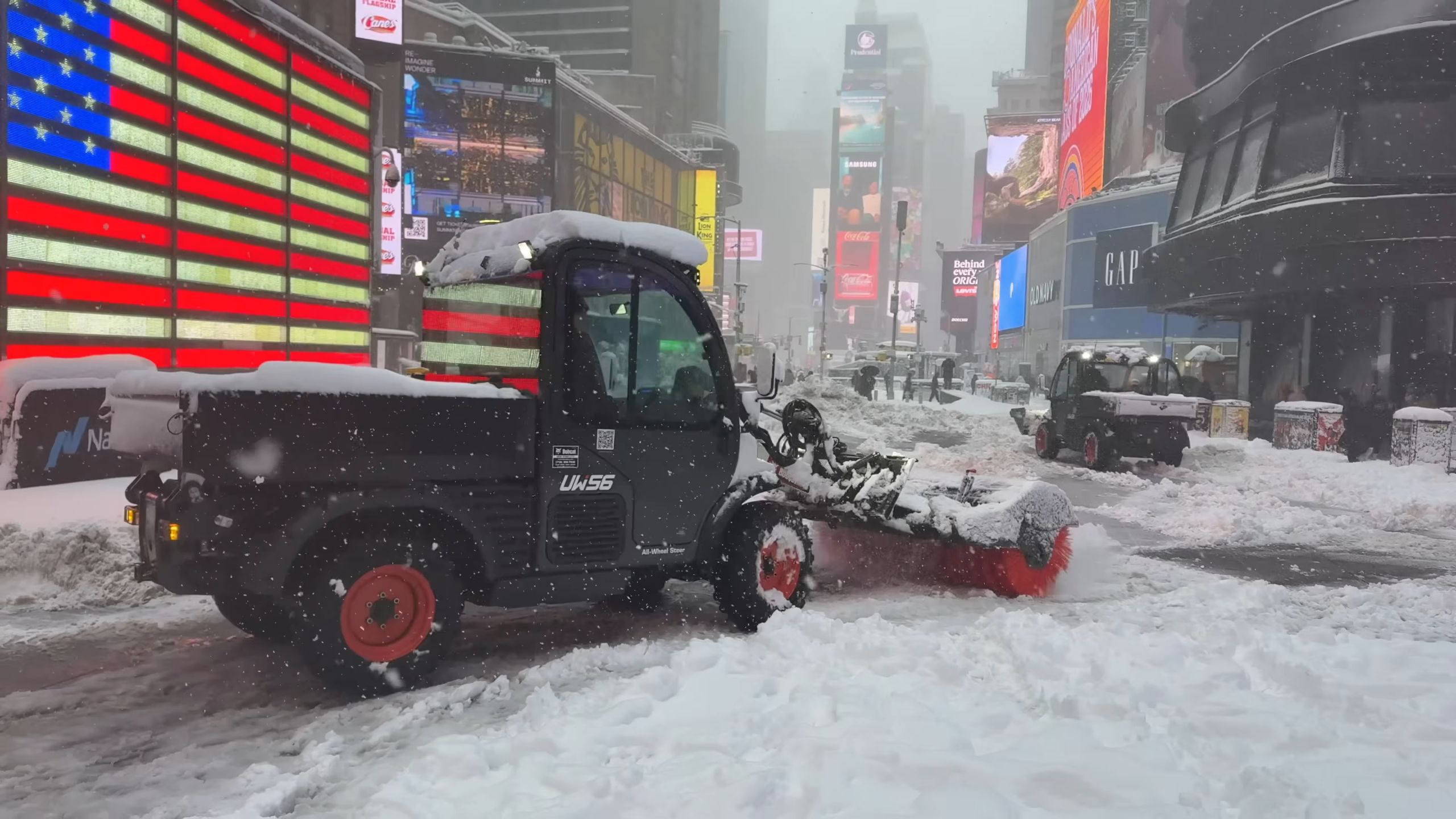 【4K高清】2月雪花飞舞的曼哈顿