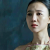 女老师为了保护学生们的安全，被鬼子逼迫当众脱光衣服