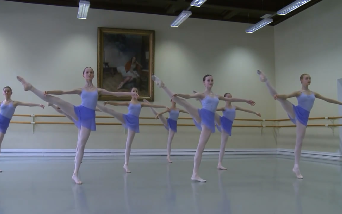 【课堂】【瓦岗诺娃芭蕾舞学校】一到四年级女生芭蕾舞期末考试