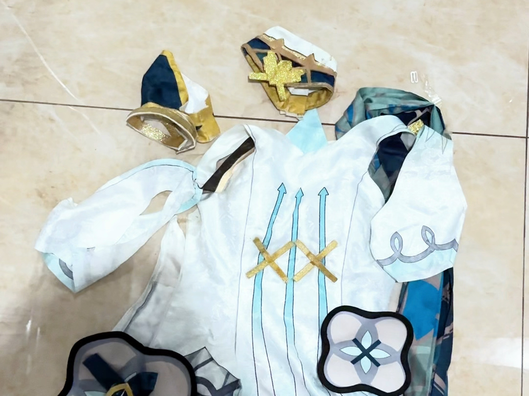 Put a hook here. Bite yourself.