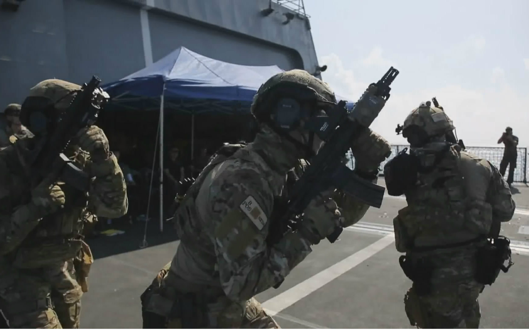 韩国海军清海部队战术射击训练视频在线观看