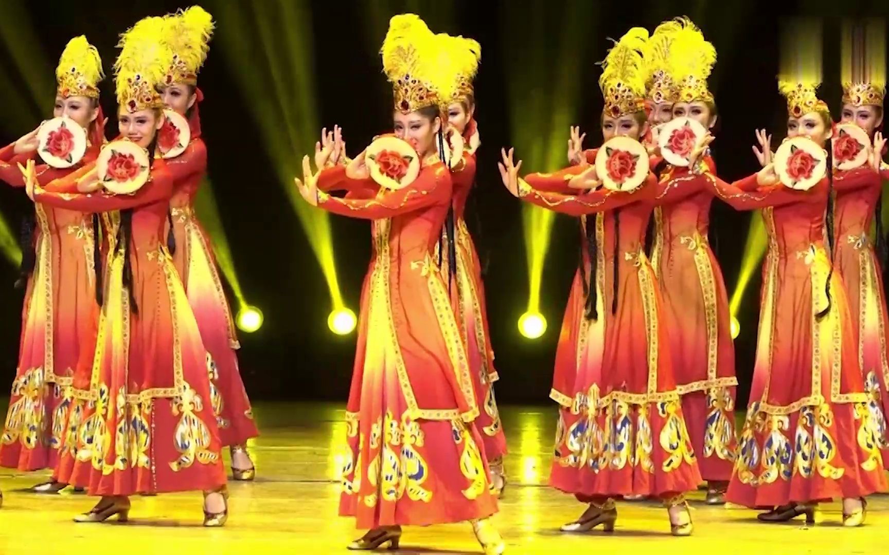 行摄新疆之5民间传统歌舞|摄影|人文/纪实摄影|何永平野马 - 原创作品 - 站酷 (ZCOOL)