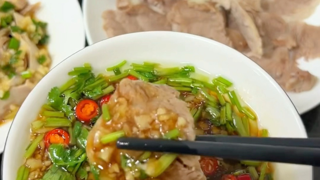 懒人一锅出四个菜！