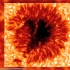 NASA拍摄清晰放大的太阳黑子和太阳风