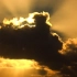 E18 金色阳光穿透云层夕阳日落太阳下山天空云朵云彩变化唯美大自然实拍视频背景素材