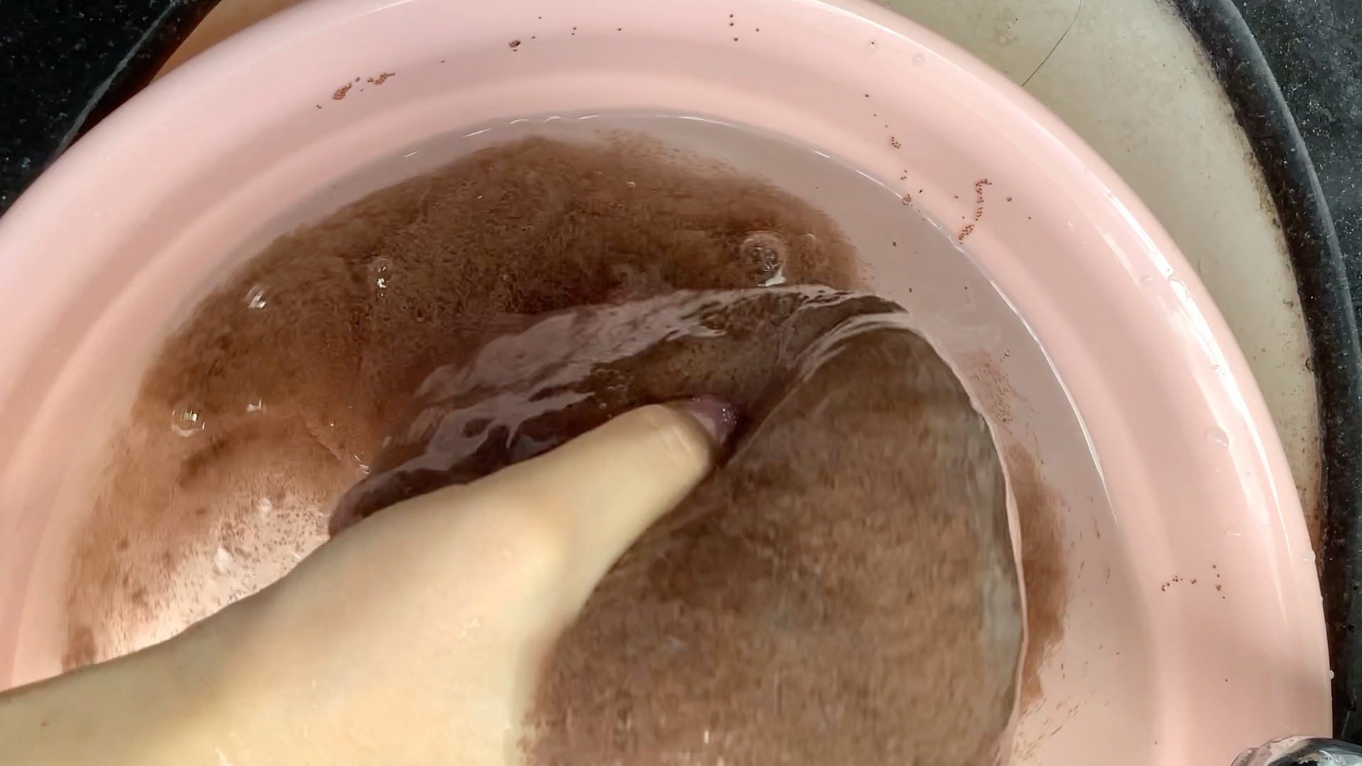 半斤海藻面膜遇到两升水后……