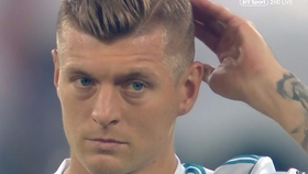 利物浦欧冠决赛开场演出 d16891da4db7e9e118bbd7a65046b6635bd317ef.jpg@280w_158h_1c_100q.jpg